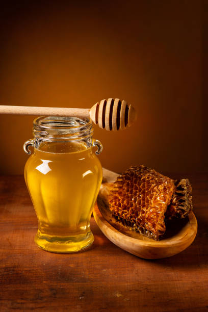 عسل چهل گیاه طبیعی شرایط ویژه و عالی